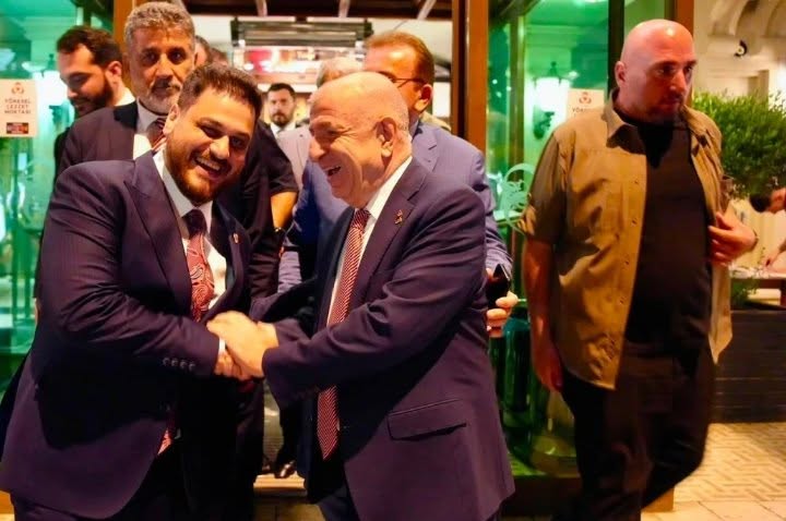 Beş siyasi parti lideri Ankara'da toplandı...  
