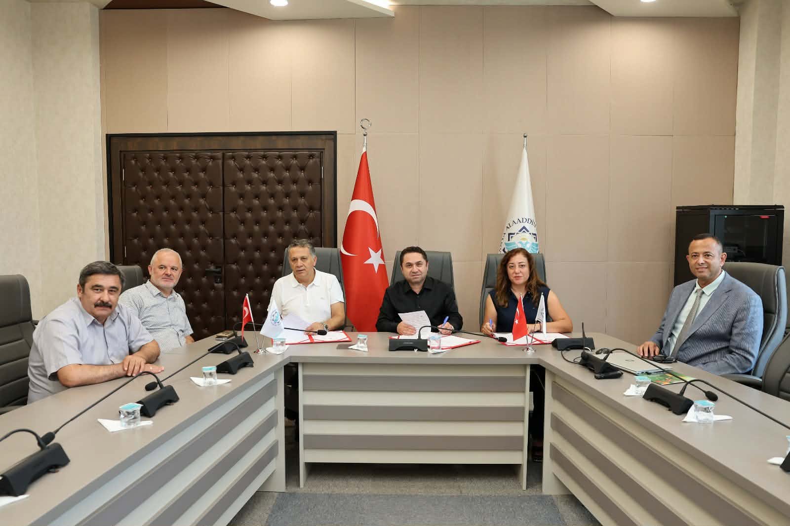 ALKÜ, HEGEM VAKFI VE KGK’DAN ŞİDDETLE MÜCADELEDE GÜÇ BİRLİĞİ...