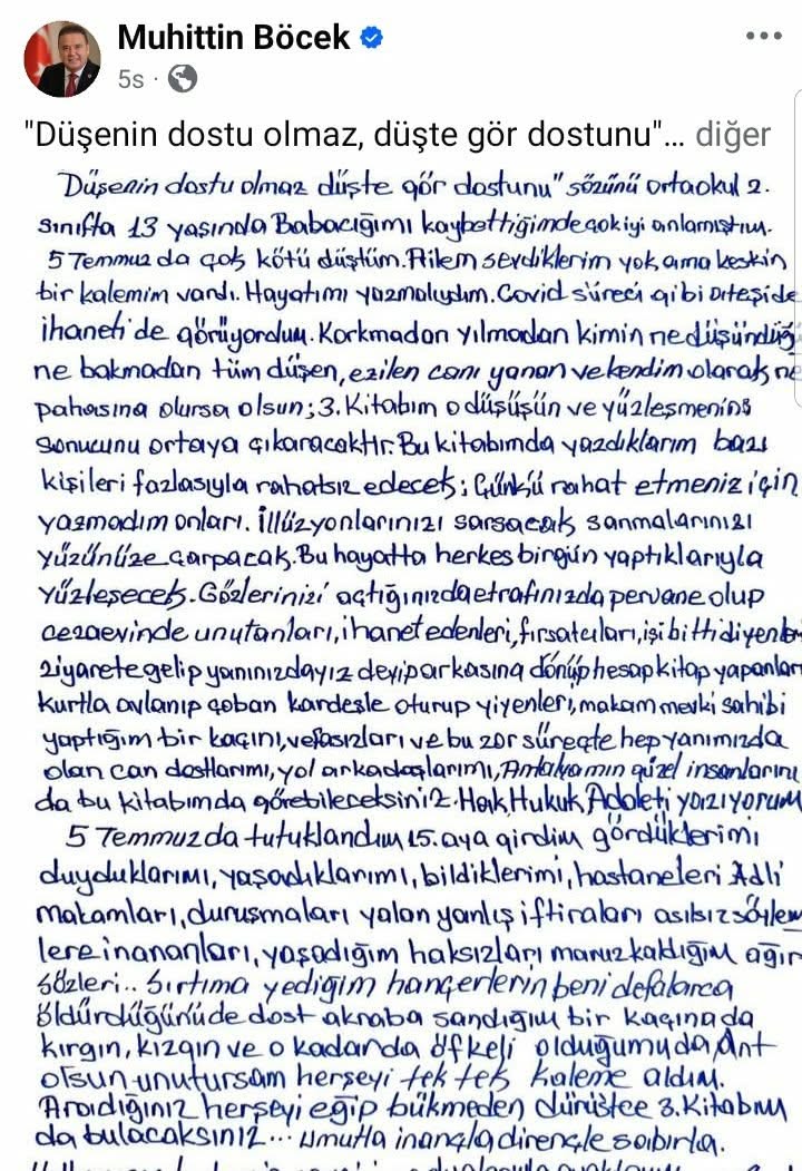 MUHİTTİN BÖCEK 3.KİTABINI YAKARAK GELİYOR...