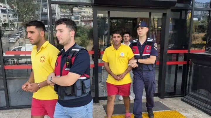 Alanya’da markette alkol çalmaya çalıştı, 15 dakika sonra kardeşleriyle geri dönüp marketçiyi bıçakladı...