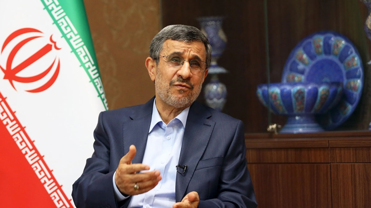 Ahmedinejad suikasttan sağ kurtuldu...