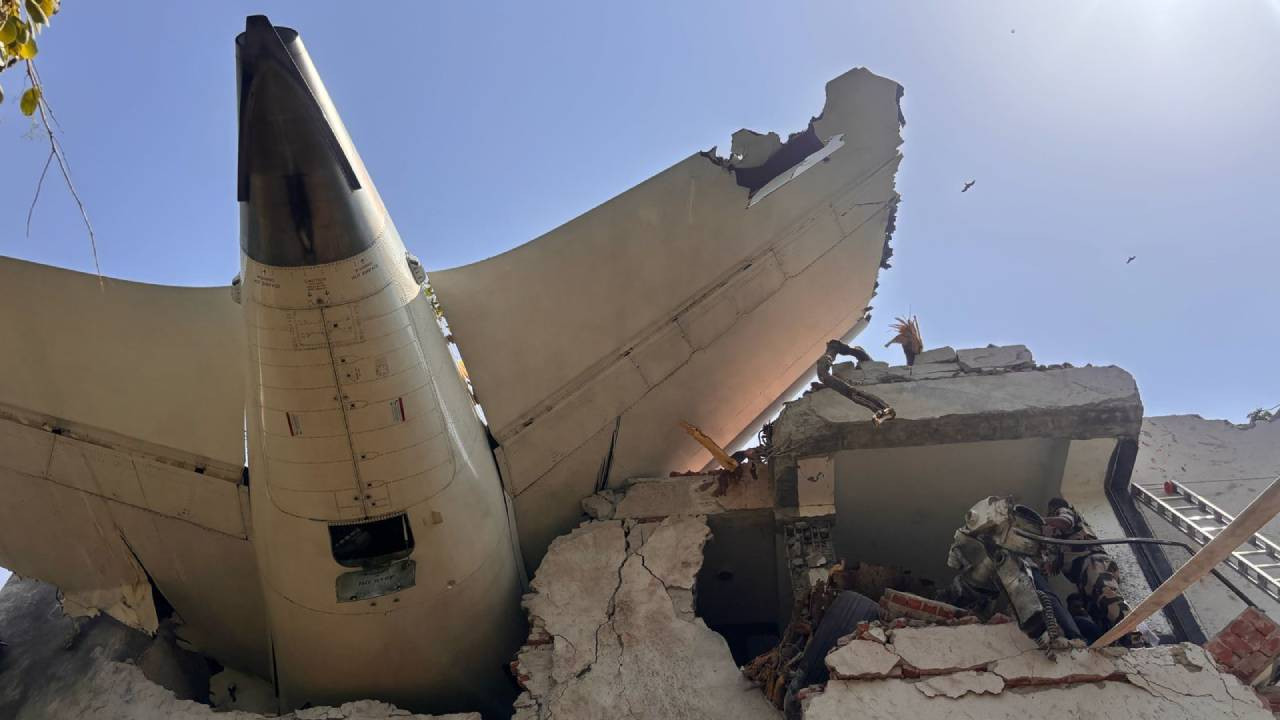 495073931 1055100702769786 347312423290187538 n e0303