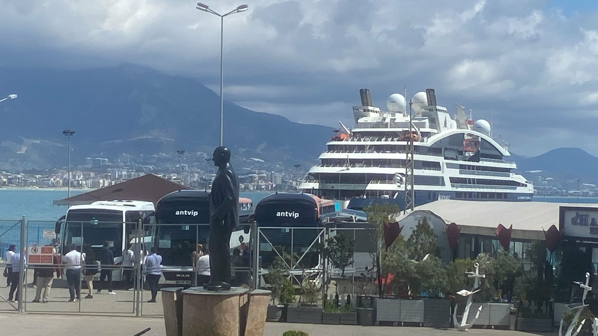 660994365 4516603615225158 3512872507259161857 n 26485