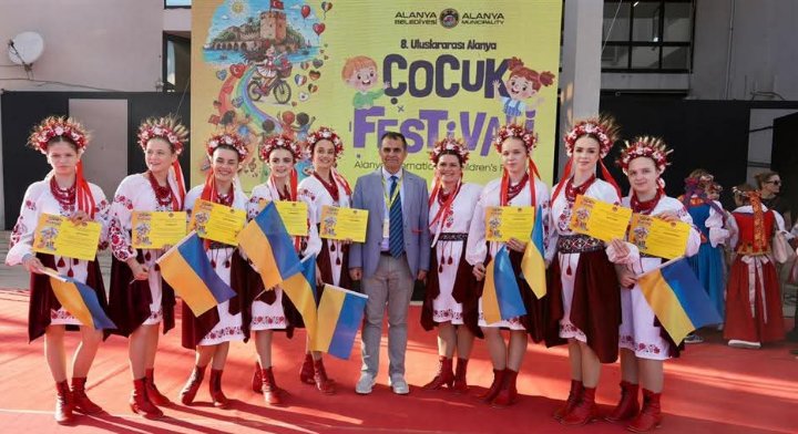 8.çocuk festıvali 2 672620550 1643965456846193 5928359338527365836 n 6bbb5