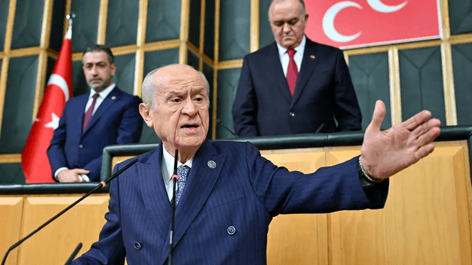 MHP'de toplu istifa depremi: İl ve İlçeler yönetimi tamamen istifa etti...