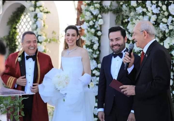 Muhittin Böcek oğlunun nikahını kıydı, Genç çiftin nikah şahitlerinden biri de Kılıçdaroğlu oldu...