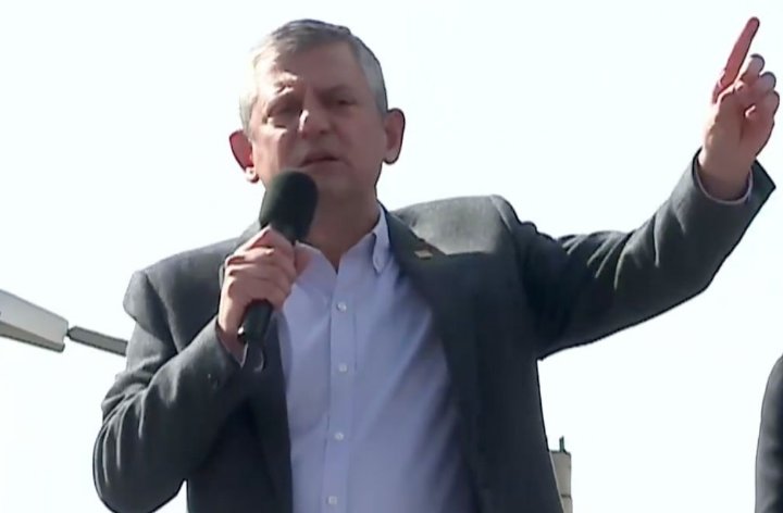 Özel'den İran tepkisi: Ne Trump'a ne Netanyahu'ya...