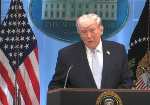 Trump'tan İran'a saldırı sinyali: Yarın gece tamamen yok edilebilir...